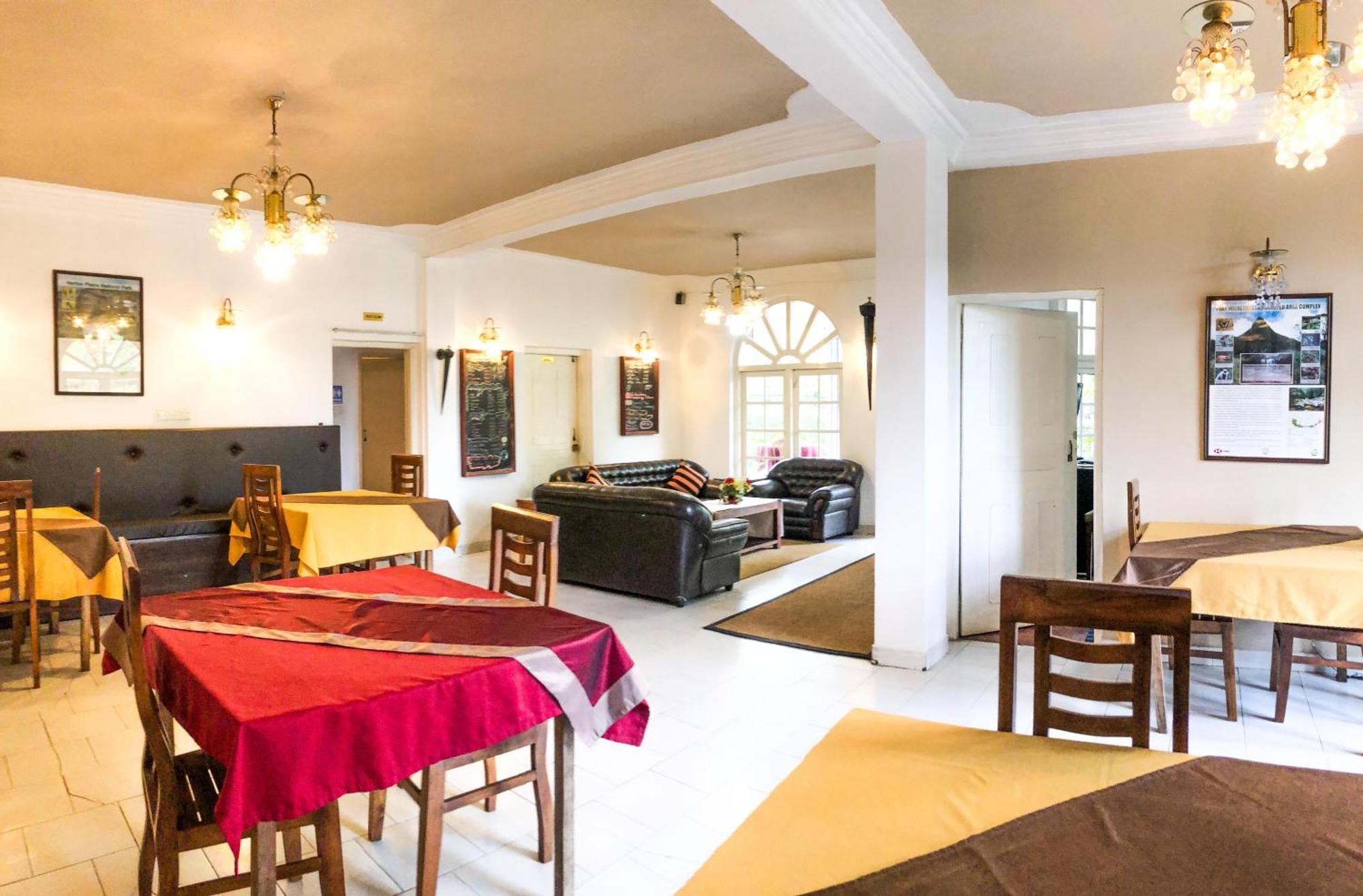 Suriya Guest Hotel Нувара Елия Екстериор снимка