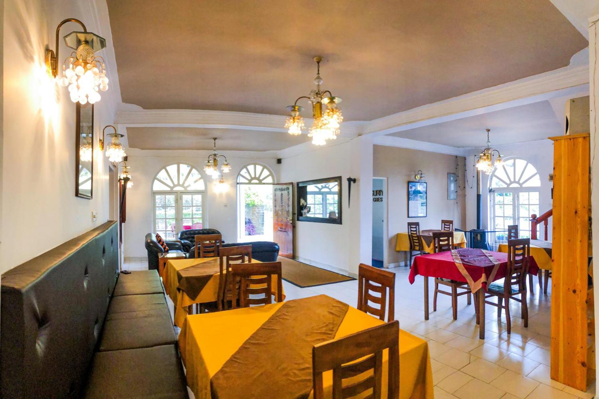 Suriya Guest Hotel Нувара Елия Екстериор снимка