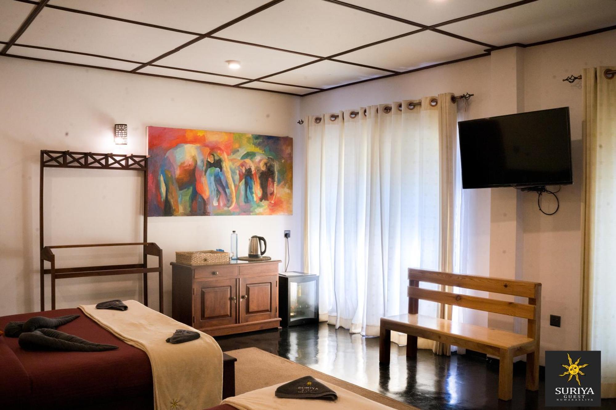 Suriya Guest Hotel Нувара Елия Екстериор снимка